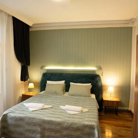 Taksim Flat Back アパート *