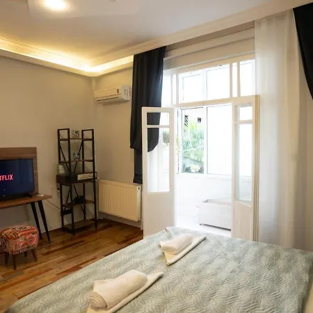 Taksim Flat Back *