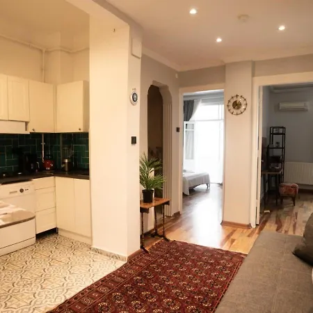 Taksim Flat Back