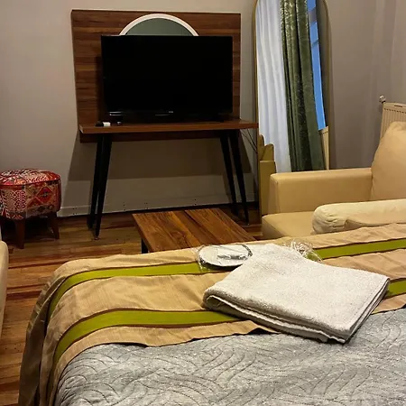 Taksim Flat Back Istanbul