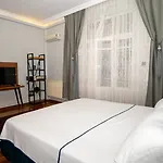 Taksim Flat Back * Istanbul
