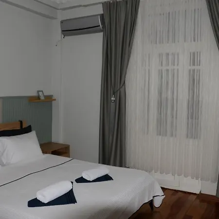 Taksim Flat Back *
